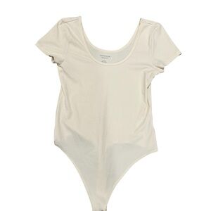 American Eagle Cream Ribbed Scoop Short Sleeve Bodysuit | Minimalist | L